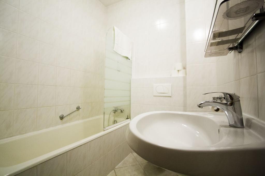 Dominika Apartman Hotel Budapeste Exterior foto