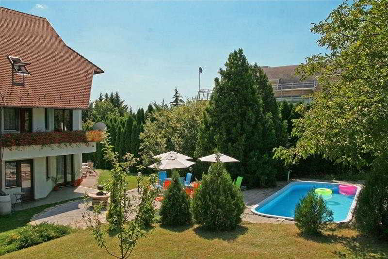 Dominika Apartman Hotel Budapeste Exterior foto